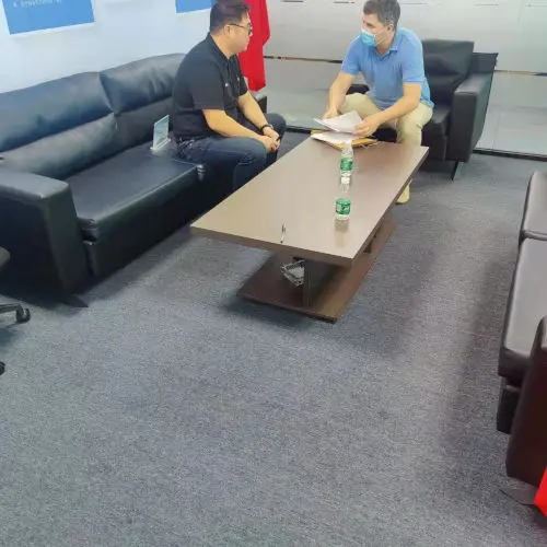 Sastanak sa klijentima u konferencijskoj sali