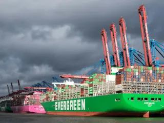 Ormuska kriza i uvoz iz Kine: šta se trenutno dešava i šta to znači za vašu robu