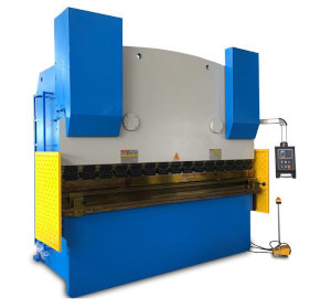 Hydraulic press 250T/3200