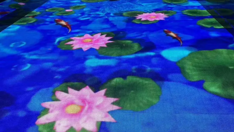 Interaktivni pod glavna