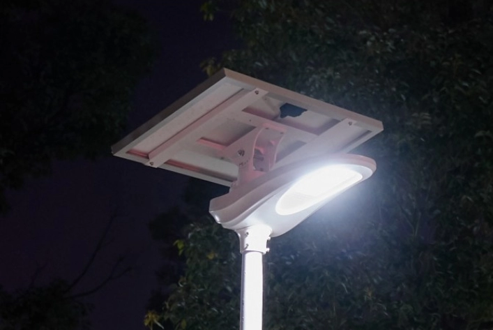 Solarna ulična rasveta model 2